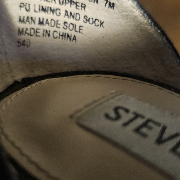 Heels - Picture 2 of 9